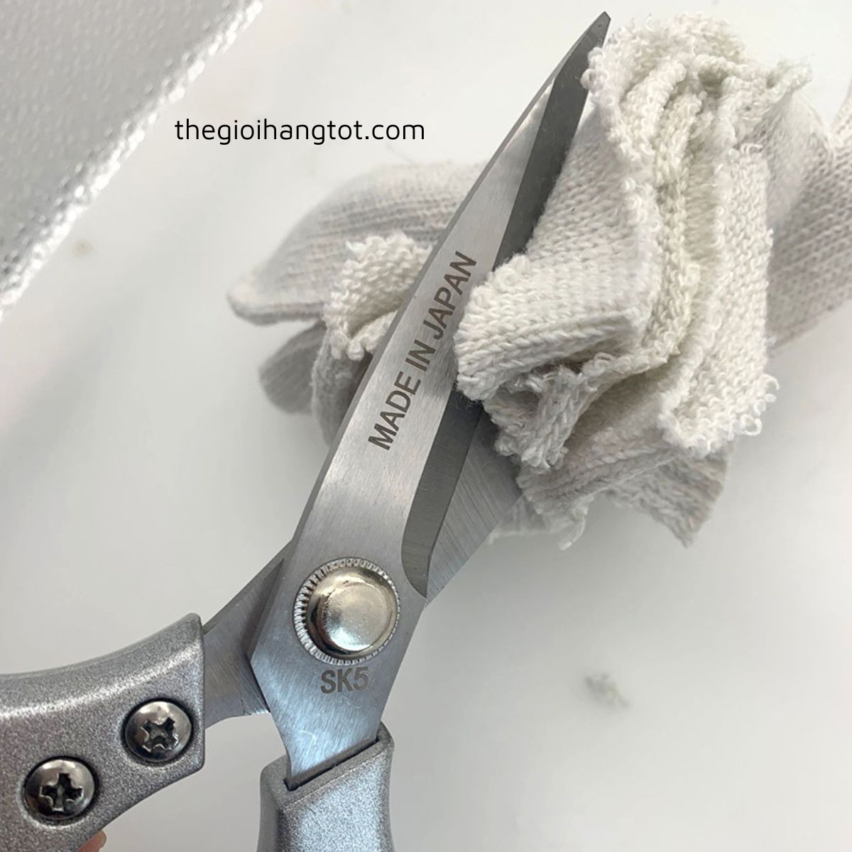 keo-da-nang-sk5-nhat-sieu-cung-cat-ga-giay-vai